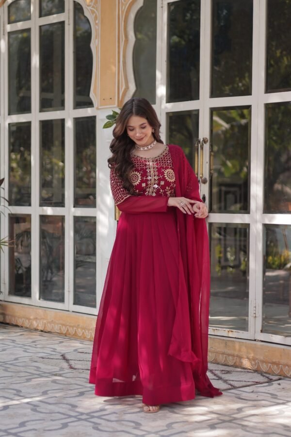 Beaded Work Gown and Dupatta Set - Image 4