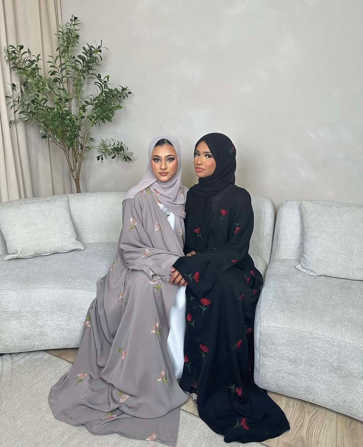 Azelia Embroidery Abaya with Hijab - Image 3