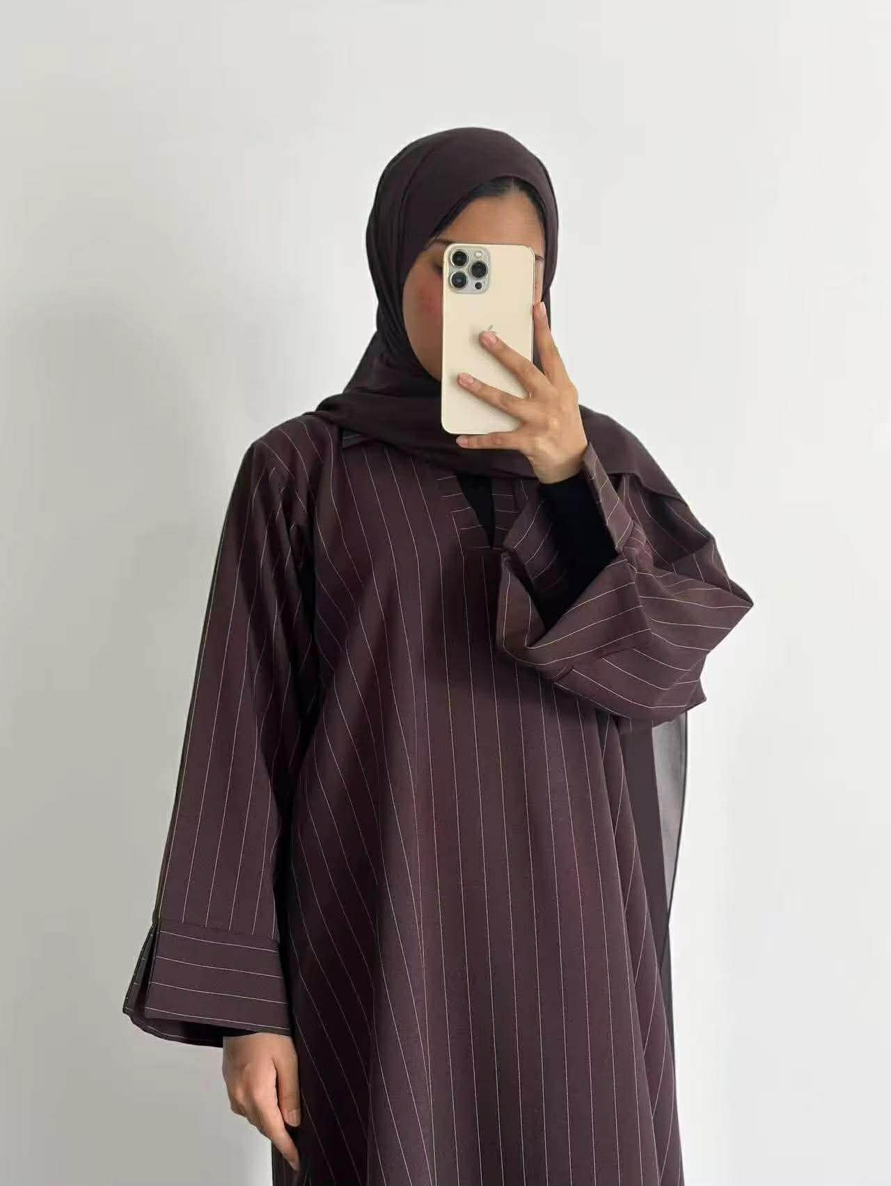 Pinstripe V-Neck Everyday Abaya - Image 6