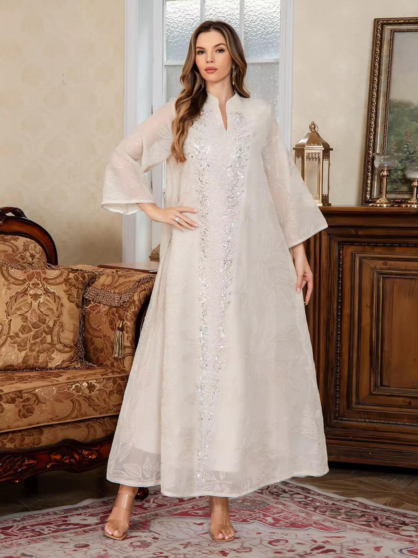 Verdan Leaf Embroidered Abaya - Image 5