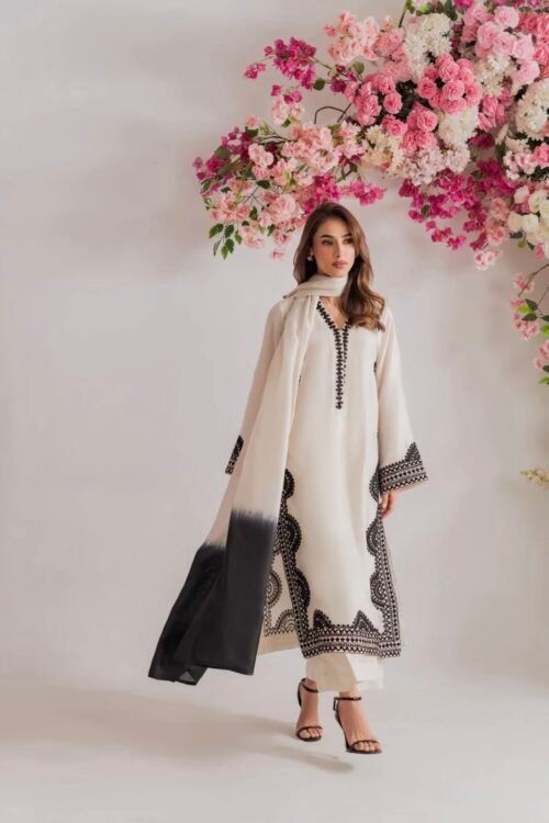 Onyx Luxe Embroidered 3-Piece Set – IN STOCK
